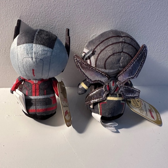 Classy duo of Marvel’s Antman and The Wasp, Hallmark itty bitty’s 🐜 🐝 - Picture 4 of 6